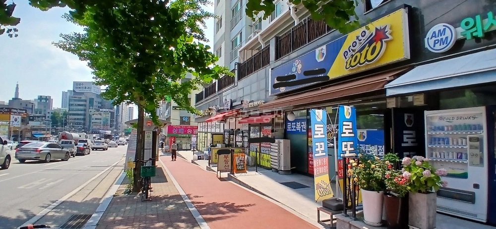 경기도 안양시 동안구 호계동 상가 사진 1