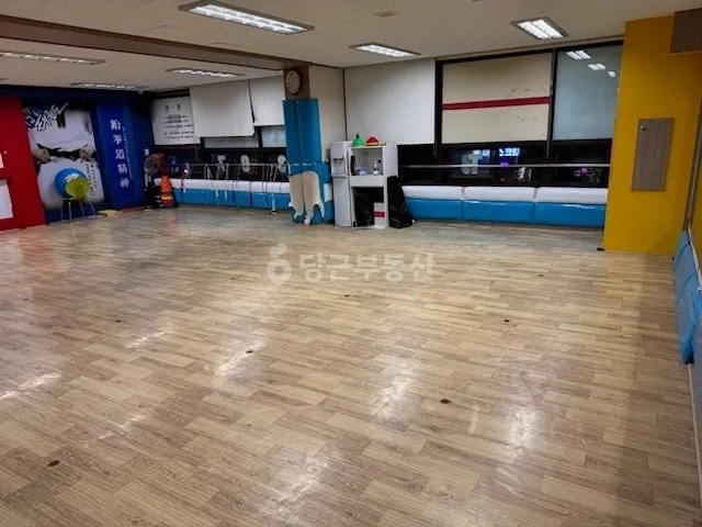 대전광역시 유성구 봉명동 상가 사진 1
