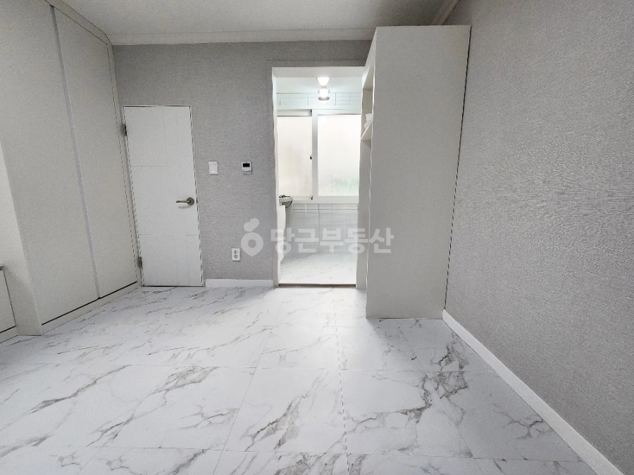 대전광역시 서구 탄방동 원룸 사진 1