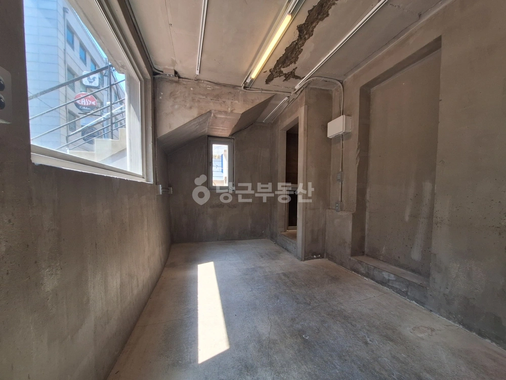 서울특별시 마포구 동교동 상가 사진 1
