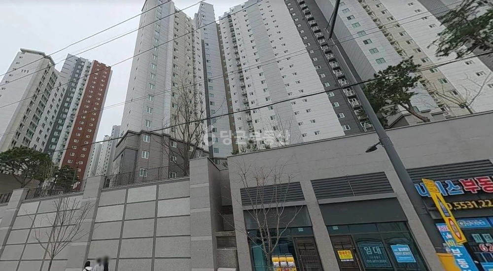 충청남도 천안시 동남구 문화동 아파트 사진 1