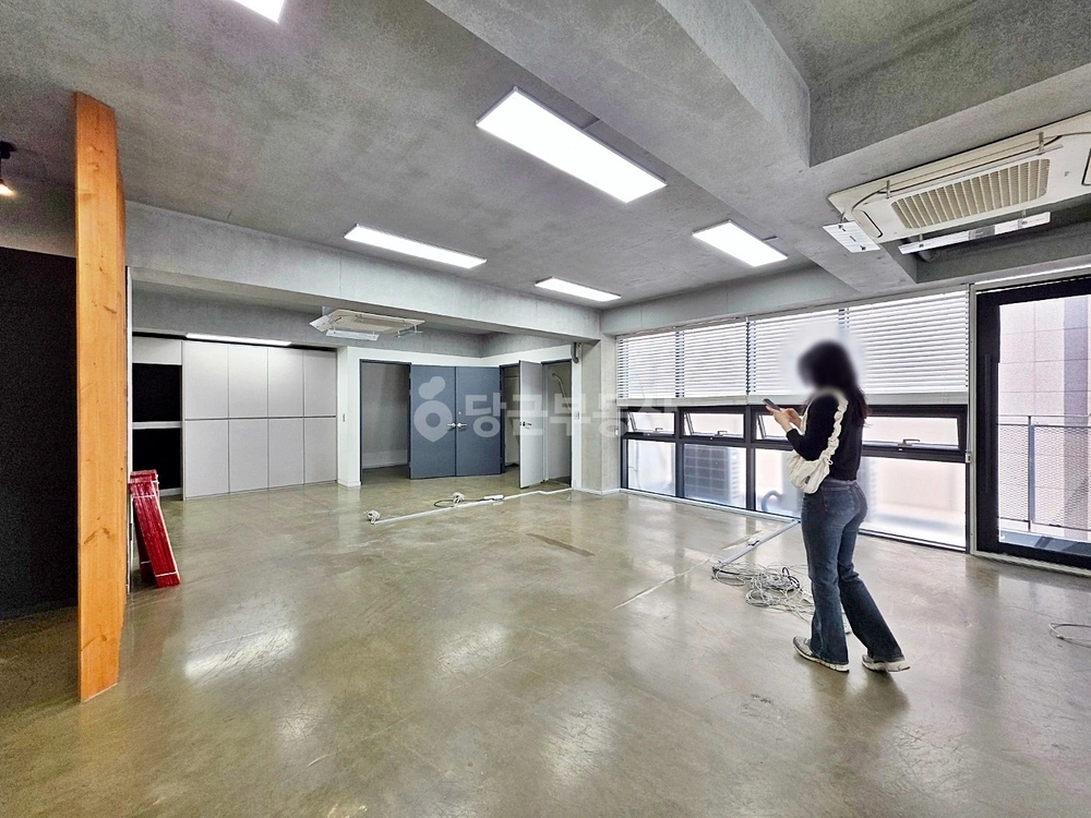 서울특별시 강남구 신사동 사무실 사진 1