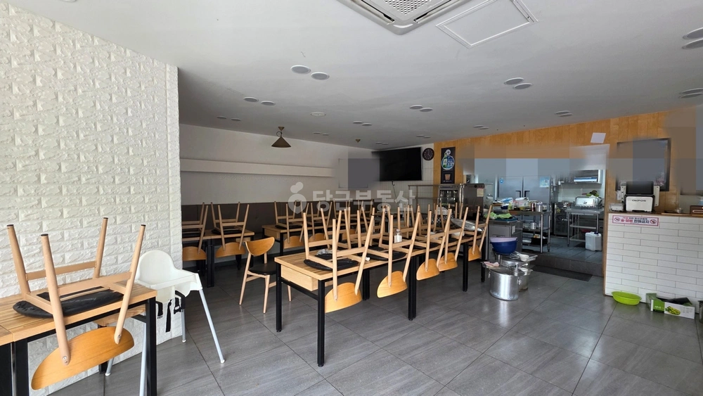 대전광역시 서구 월평동 상가 사진 1