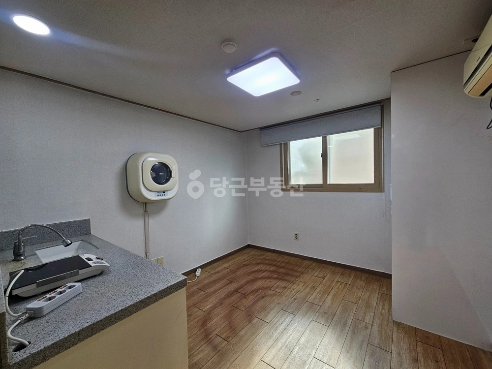 서울특별시 마포구 동교동 원룸 사진 1