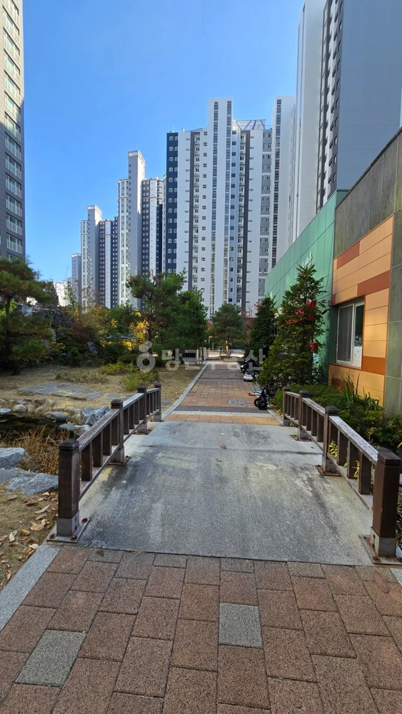 부산광역시 강서구 명지동 아파트 사진 1