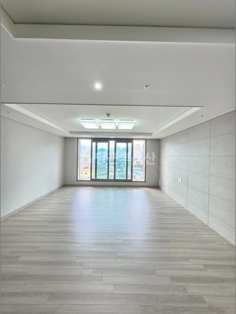 부산광역시 연제구 연산동 아파트 사진 1