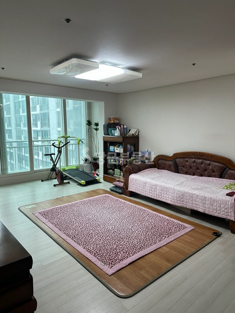 부산광역시 사하구 신평동 아파트 사진 1
