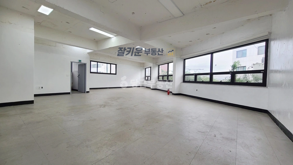 전남광주통합특별시 남구 주월동 상가 사진 1