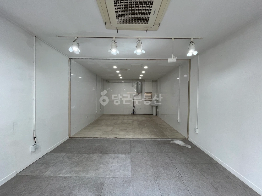 충청남도 천안시 서북구 백석동 상가 사진 1