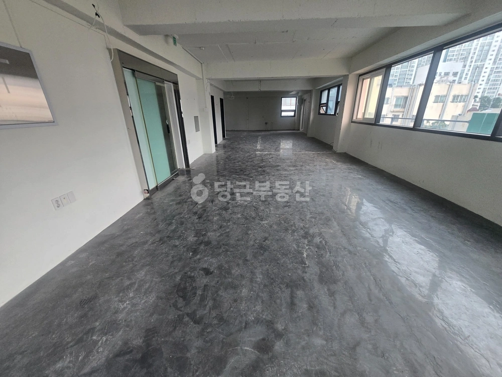 부산광역시 남구 대연동 상가 사진 1