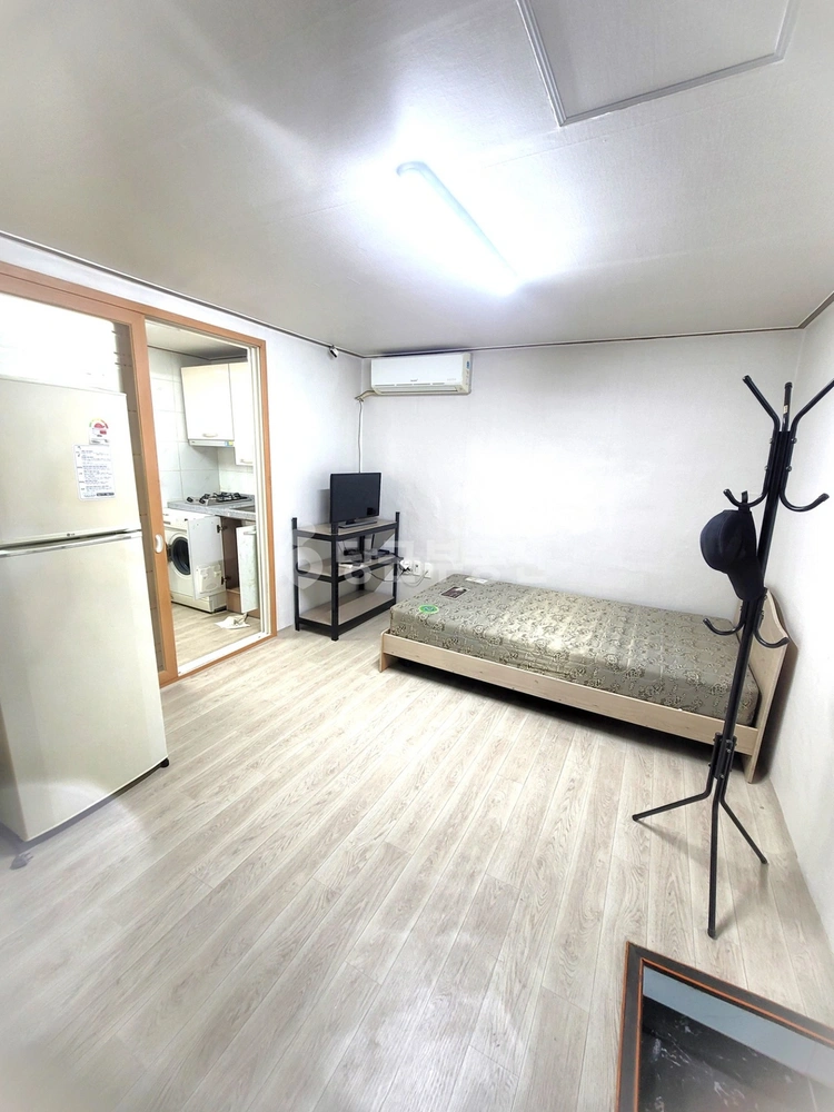 부산광역시 동래구 온천동 원룸 사진 1