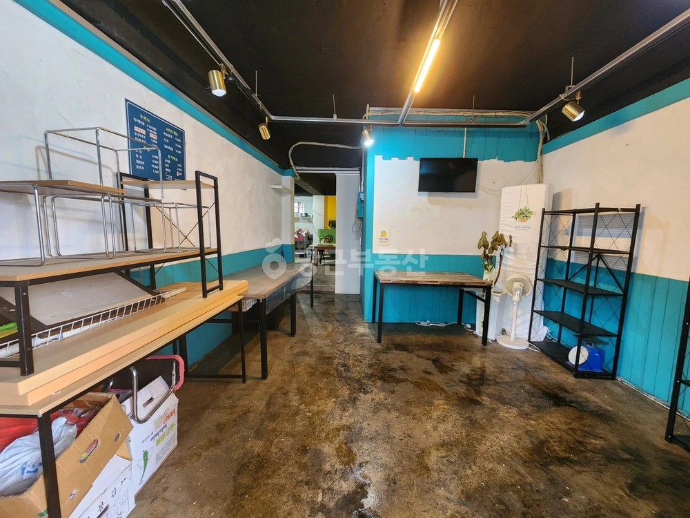 부산광역시 부산진구 초읍동 상가 사진 1