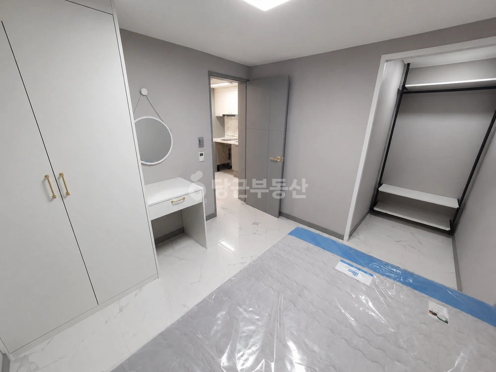 대전광역시 유성구 봉명동 원룸 사진 1