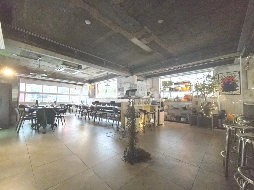서울특별시 강남구 신사동 상가 사진 1