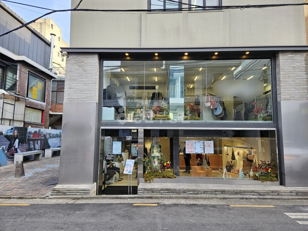 서울특별시 마포구 서교동 상가 사진 1