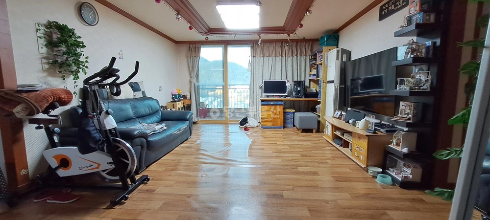 부산광역시 사하구 감천동 아파트 사진 1