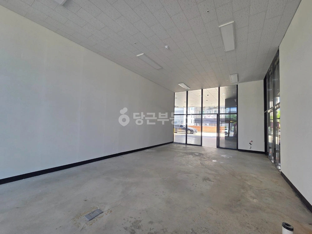 경기도 수원시 팔달구 인계동 상가 사진 1