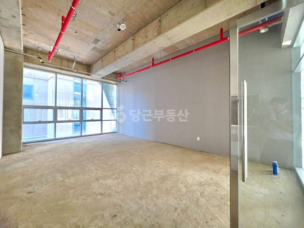전남광주통합특별시 동구 금남로2가 상가 사진 1