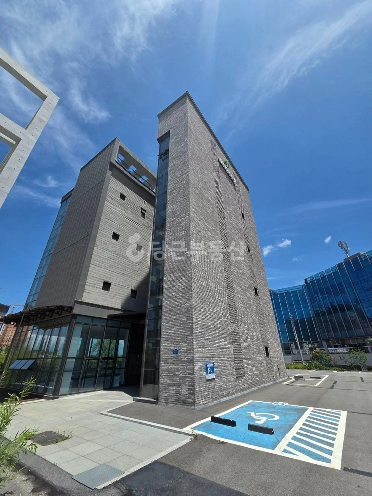 충청남도 천안시 서북구 성성동 상가 사진 1