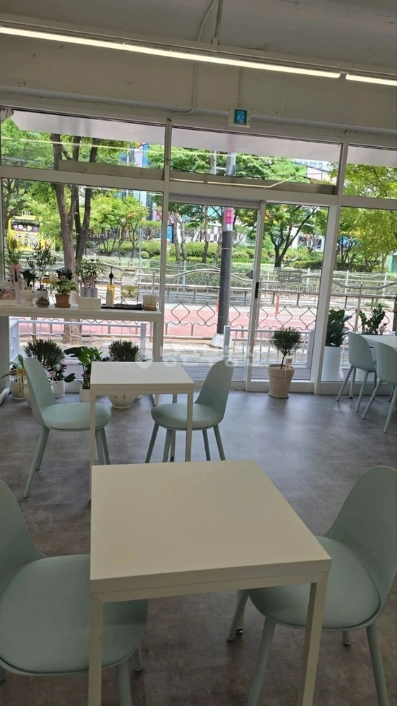 충청남도 천안시 서북구 백석동 상가 사진 1
