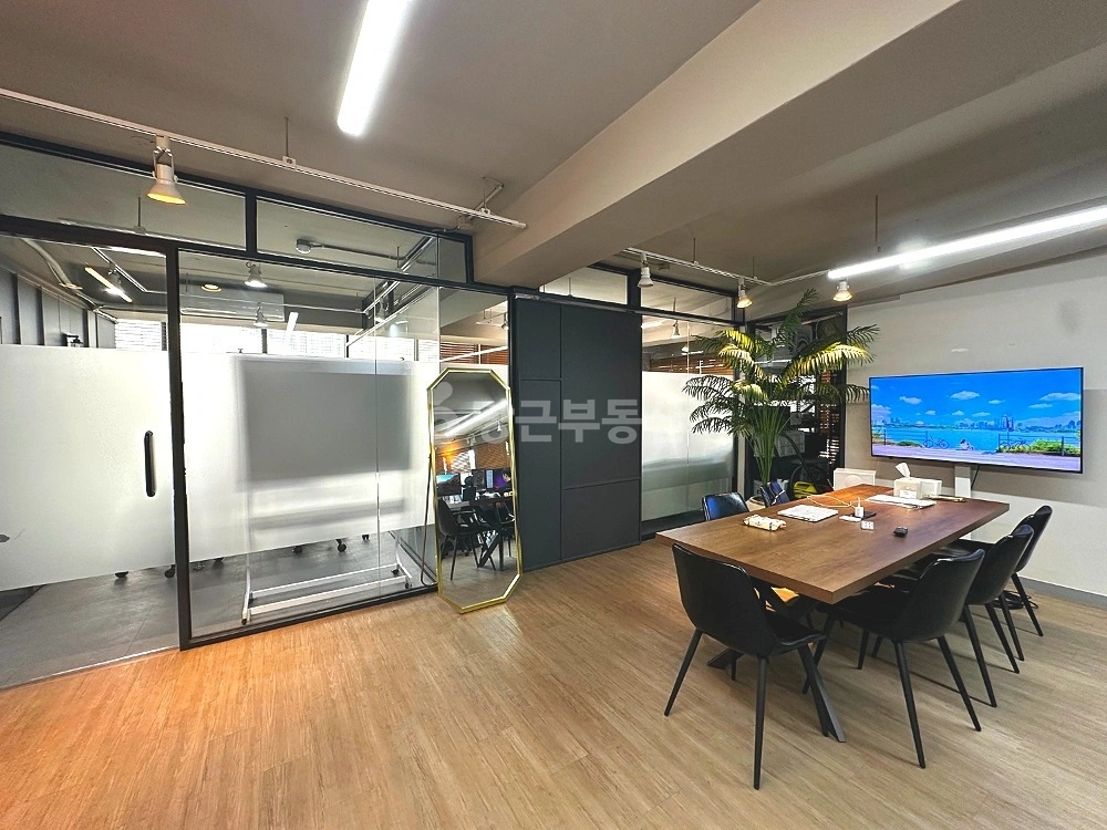서울특별시 강남구 역삼동 사무실 사진 1