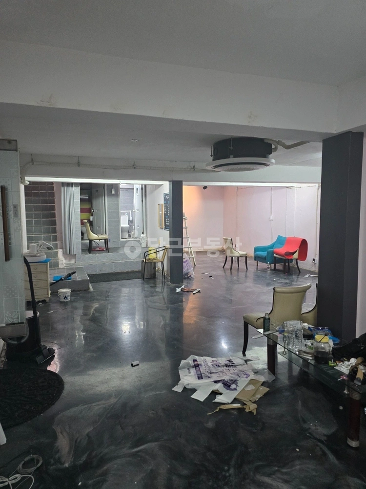 서울특별시 동대문구 회기동 상가 사진 1