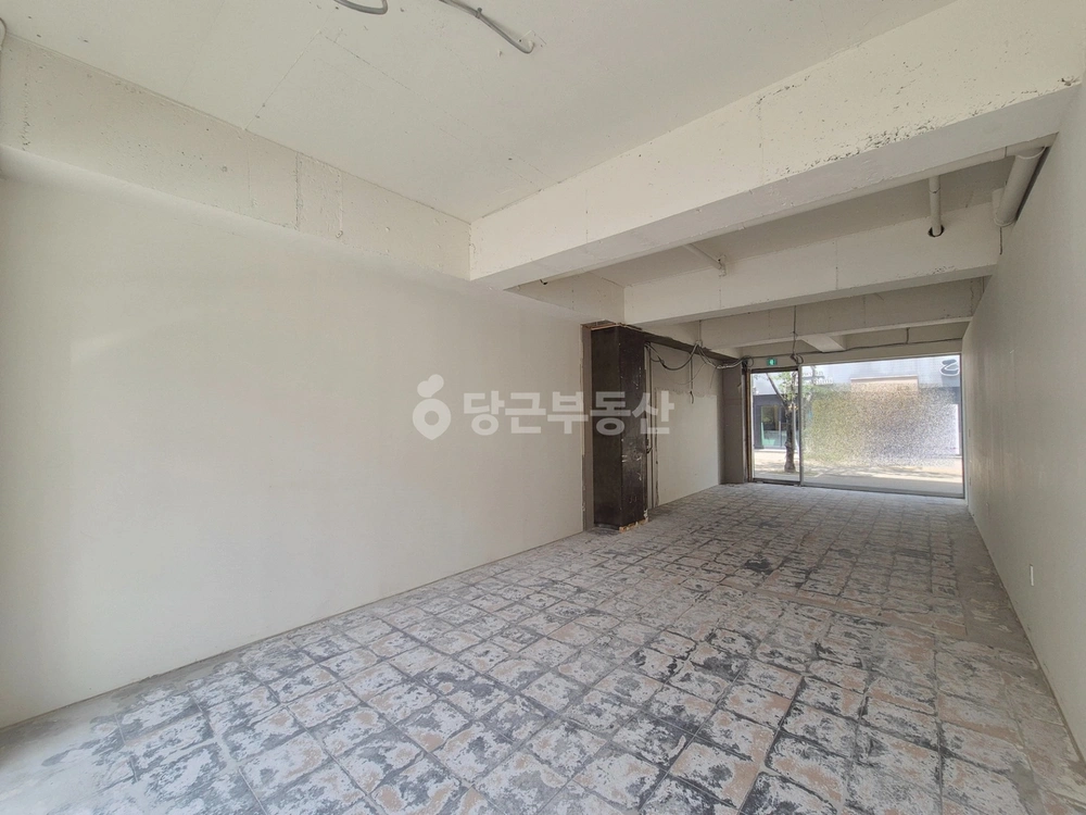 대전광역시 유성구 봉명동 상가 사진 1