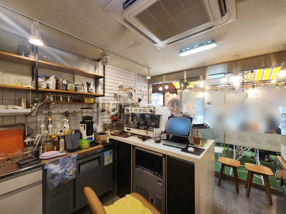 서울특별시 동작구 사당동 상가 사진 1