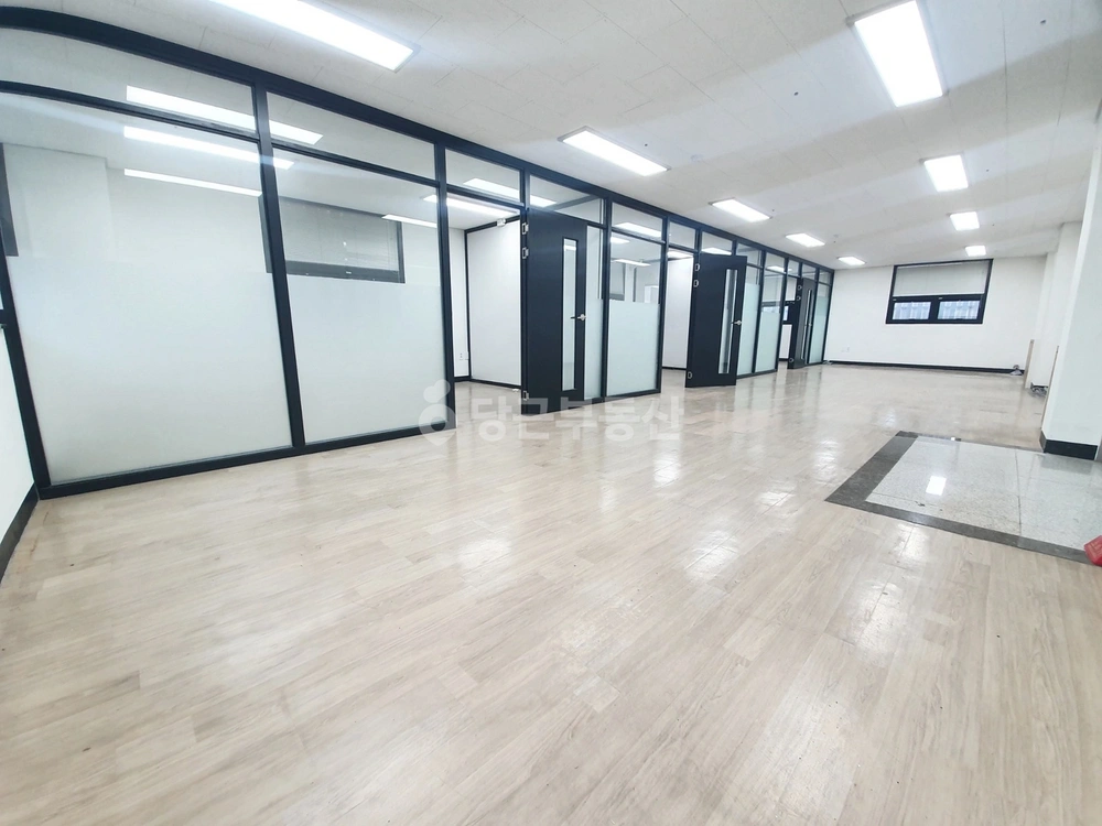 대구광역시 수성구 만촌동 상가 사진 1