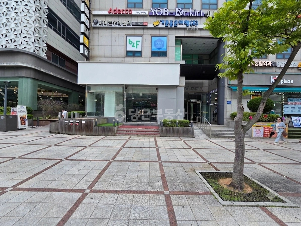 대전광역시 서구 둔산동 상가 사진 1