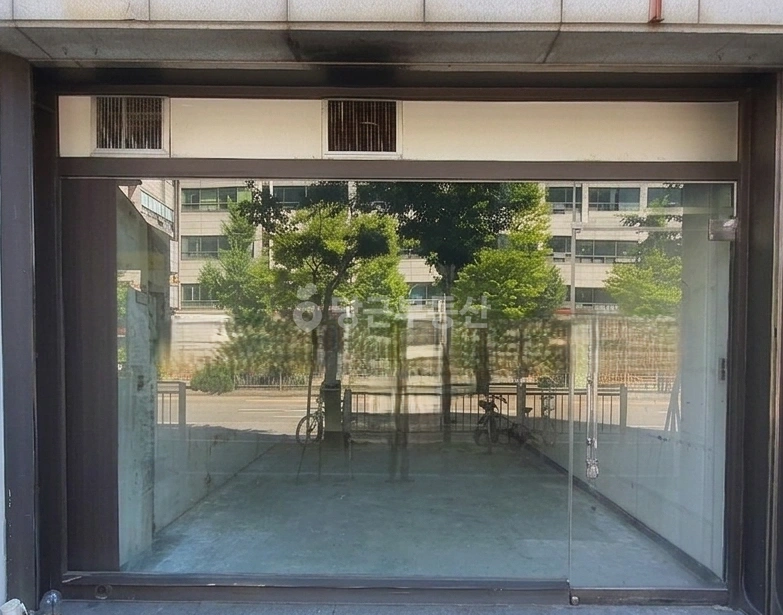 경기도 고양시 일산서구 일산동 상가 사진 1