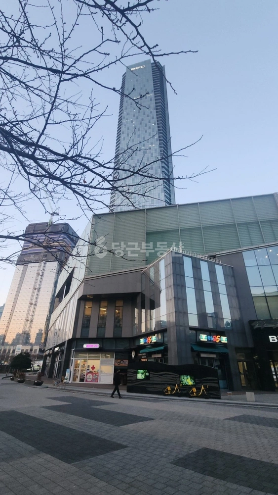 부산광역시 남구 문현동 상가 사진 1