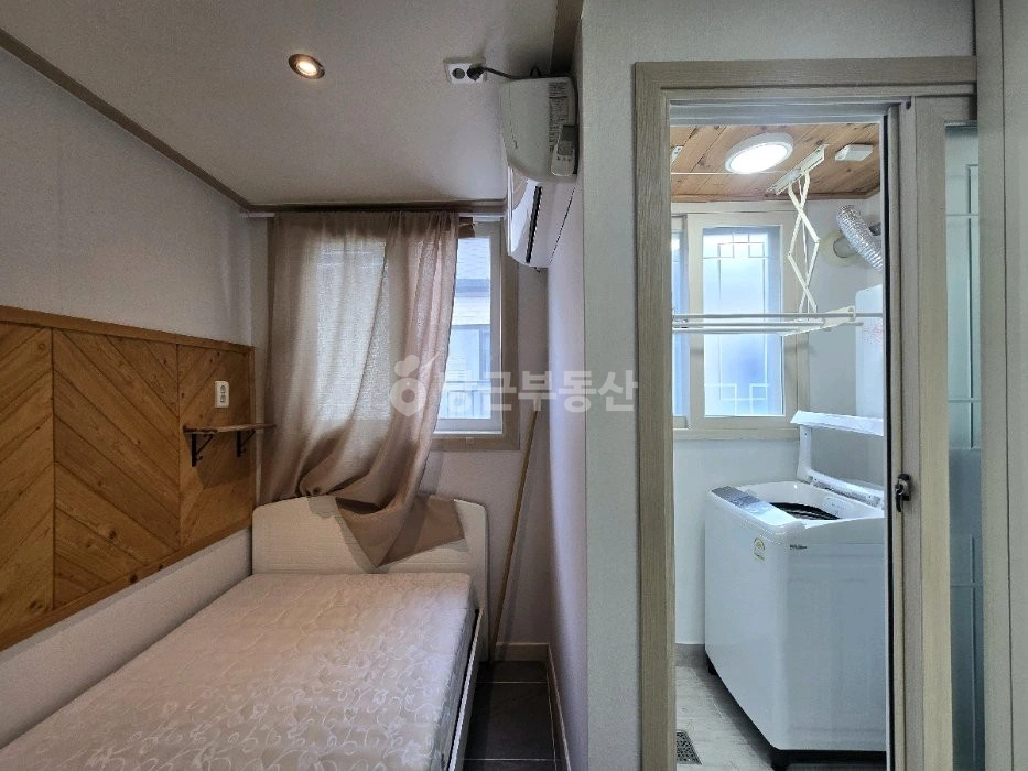 대전광역시 서구 월평동 원룸 사진 1