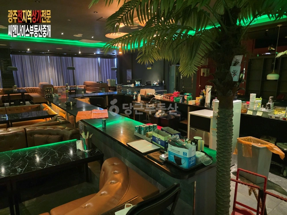 전남광주통합특별시 북구 용봉동 상가 사진 1