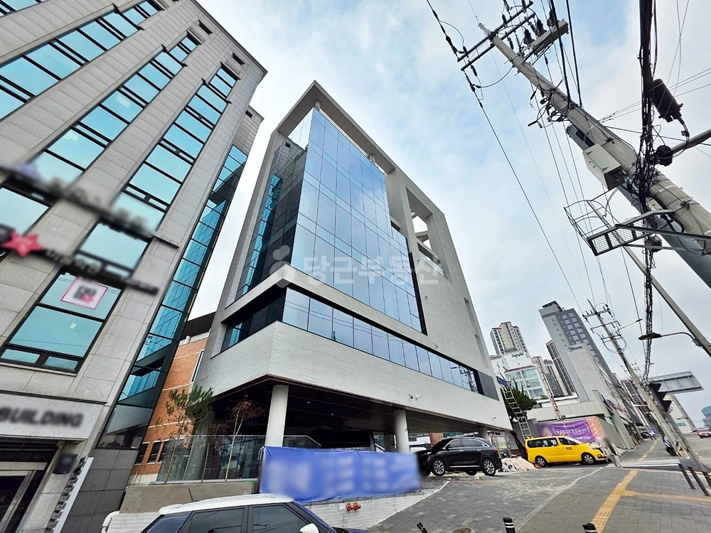 서울특별시 서초구 방배동 건물 사진 1