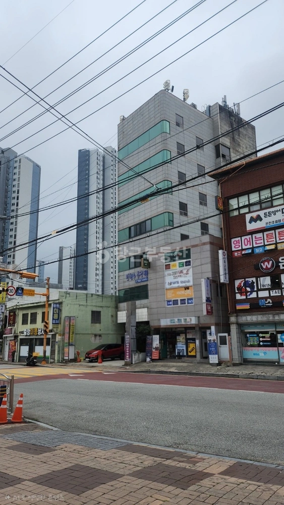 부산광역시 동래구 온천동 상가 사진 1