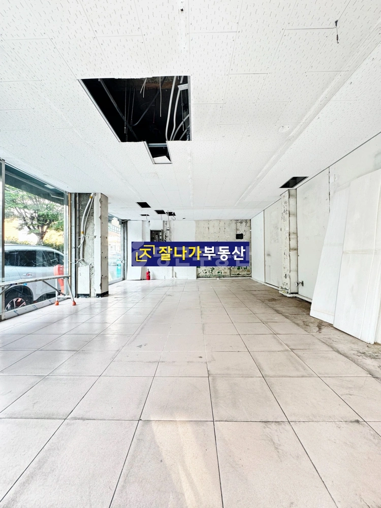 경기도 고양시 일산서구 탄현동 상가 사진 1