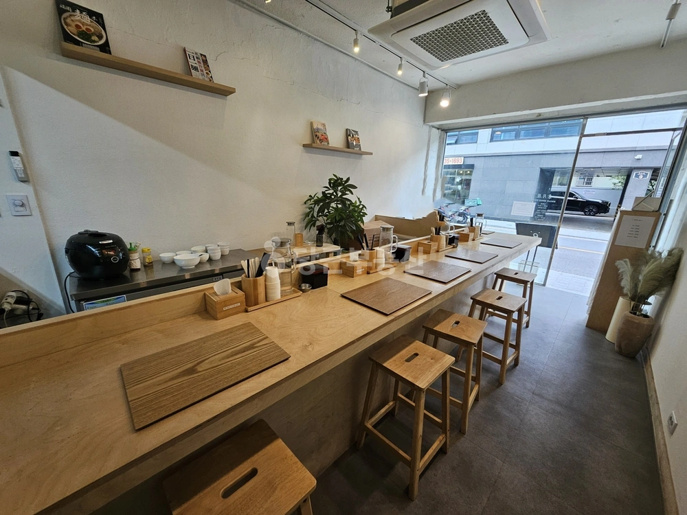 서울특별시 마포구 합정동 상가 사진 1