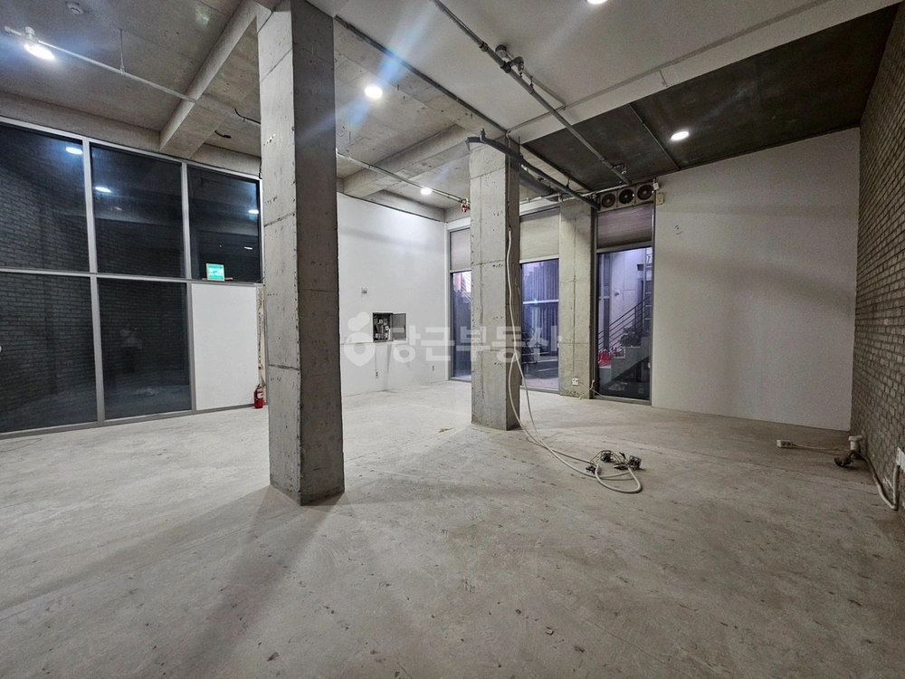 서울특별시 마포구 합정동 상가 사진 1