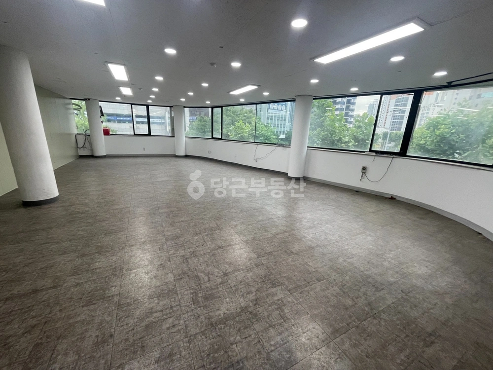 부산광역시 부산진구 범천동 상가 사진 1