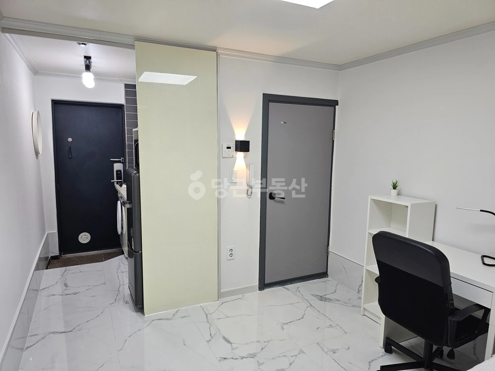 서울특별시 서대문구 연희동 원룸 사진 1