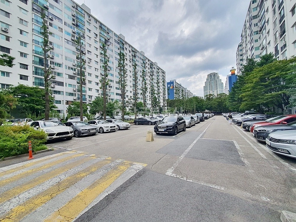 서울특별시 강남구 대치동 아파트 사진 1