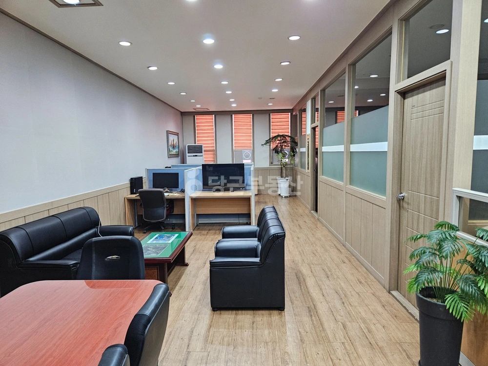 경상남도 창원시 성산구 중앙동 사무실 사진 1