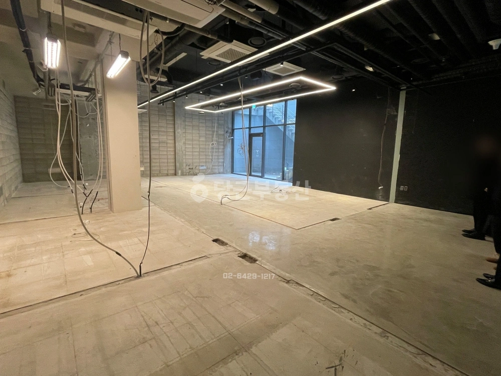 서울특별시 강남구 논현동 사무실 사진 1