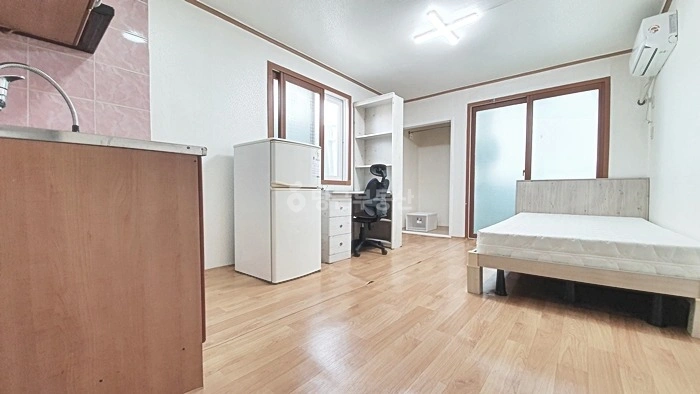 부산광역시 연제구 거제동 원룸 사진 1