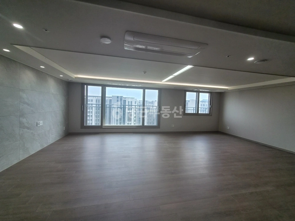 부산광역시 강서구 강동동 아파트 사진 1