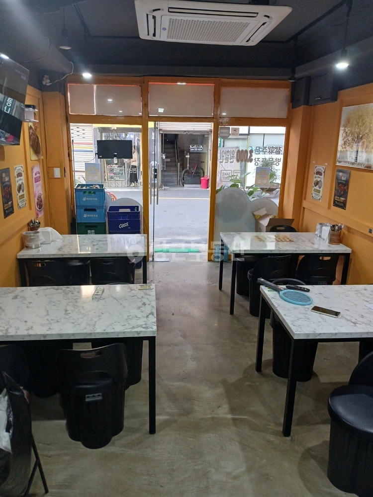부산광역시 연제구 연산동 상가 사진 1