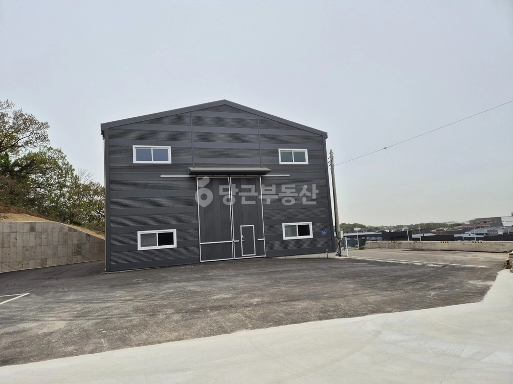 경기도 화성시 만세구 장안면 공장/창고 사진 1
