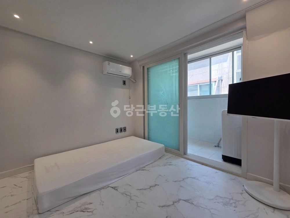 대전광역시 서구 탄방동 원룸 사진 1