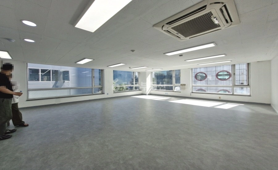 서울특별시 강남구 역삼동 사무실 사진 1